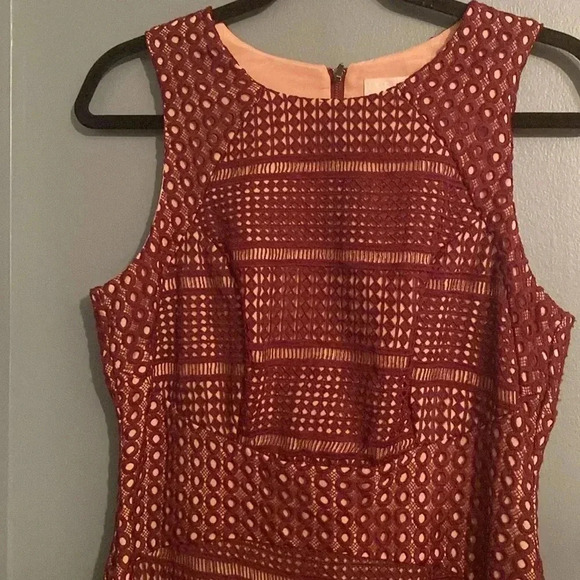 Keepsake sleeveless dress - maroon - overlay - midi dress - size L - Picture 3 of 9